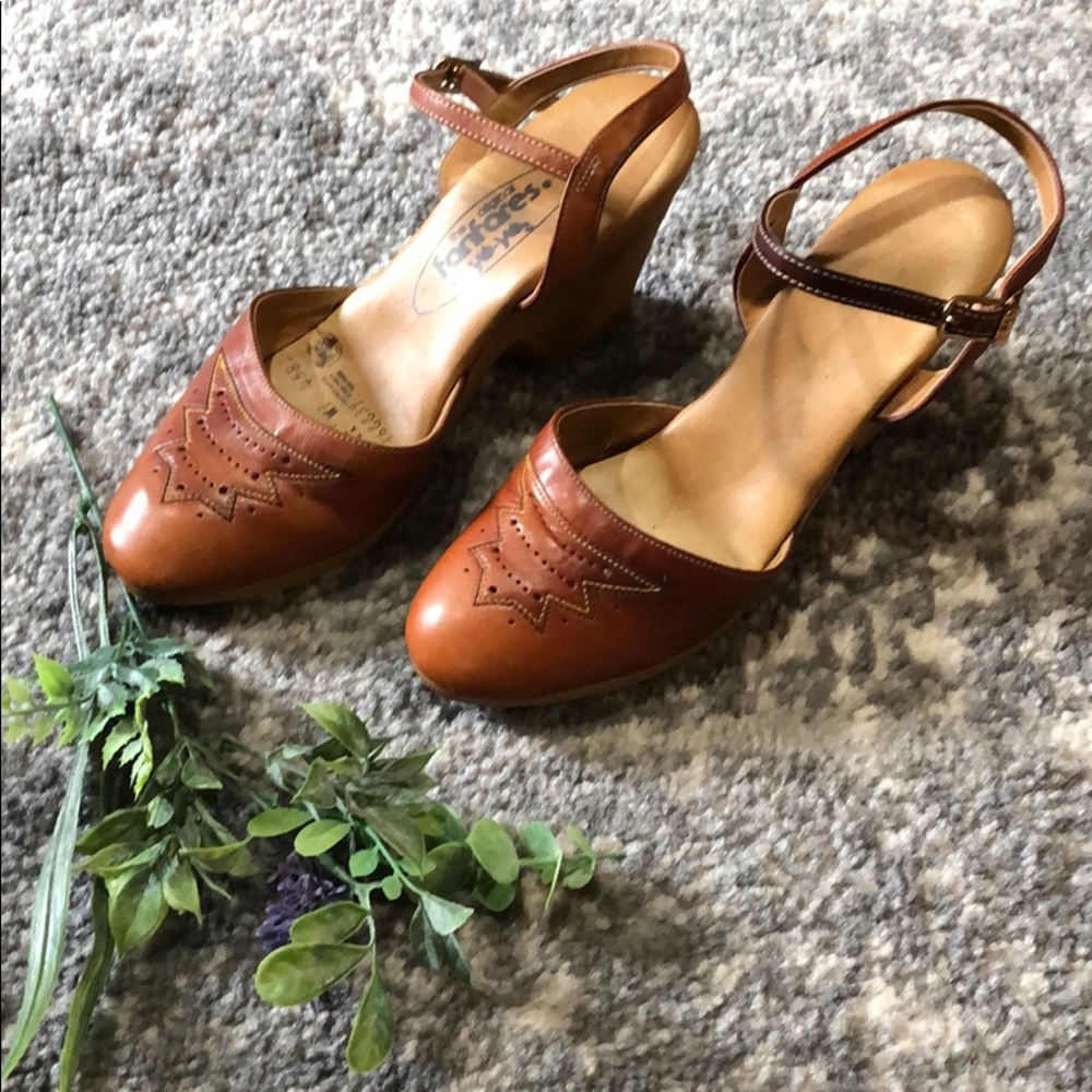 The Original Fanfares Yo-Yo’s Brown Leader wedged vintage shoes